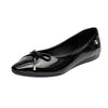 Elegante Balerina para Dama Modelo VRM-501 en Charol Negro con Detalle de Lazo Y Blanco