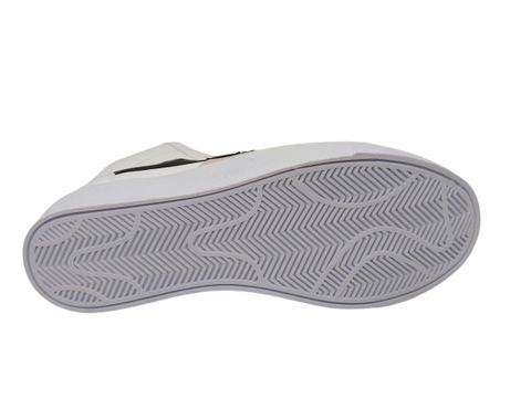 Diseño moderno y elegante: Tenis de caballero modelo 0050